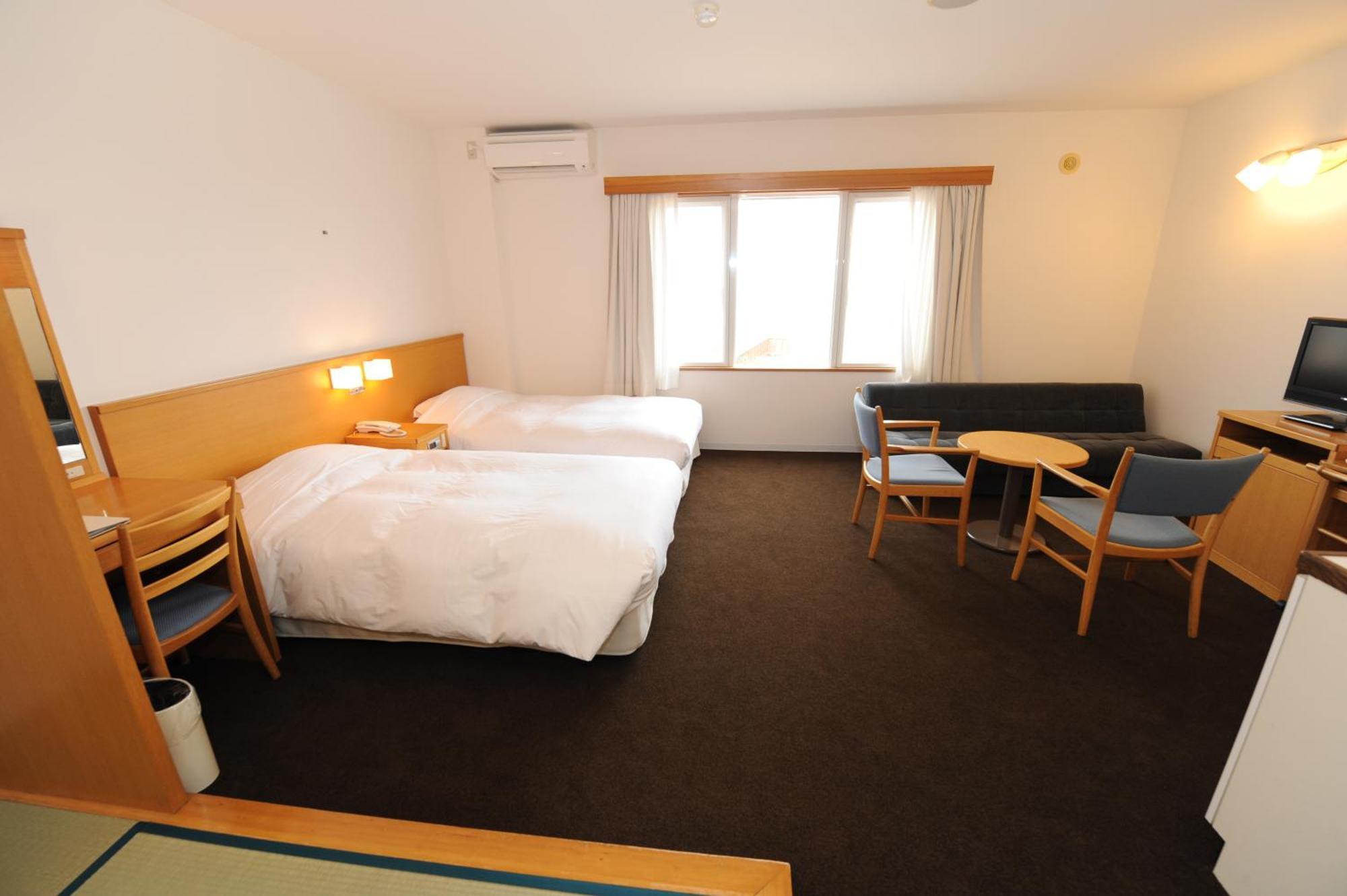 Hotel Familio Tateyama Tateyama  Habitación foto